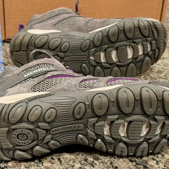 MERRELL Women’s Yokota 2 Mid Hiking Boots Size 8.5M Waterproof Excellent - Picture 2 of 16
